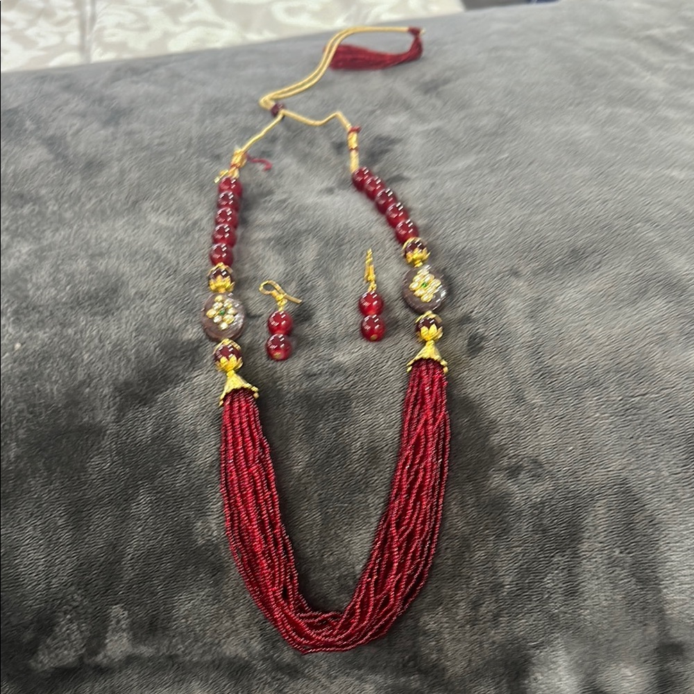 Elegant Red and Gold Beaded Necklace Set